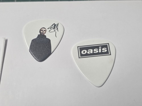 Oasis liam gallagher plectrums - liam,
