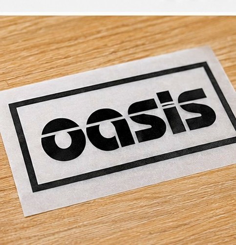 Oasis black - "oasis", logo